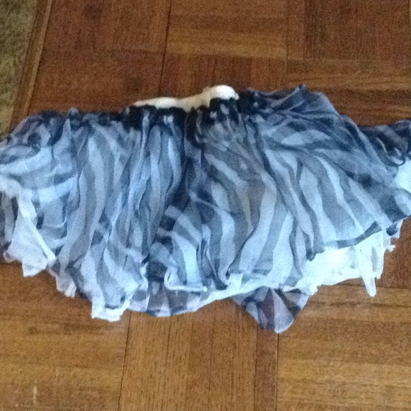 Skirt - Picture 2 of 2